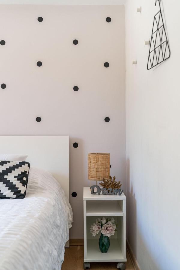 Stay U-Nique Studio Apartment In Orasac Dış mekan fotoğraf