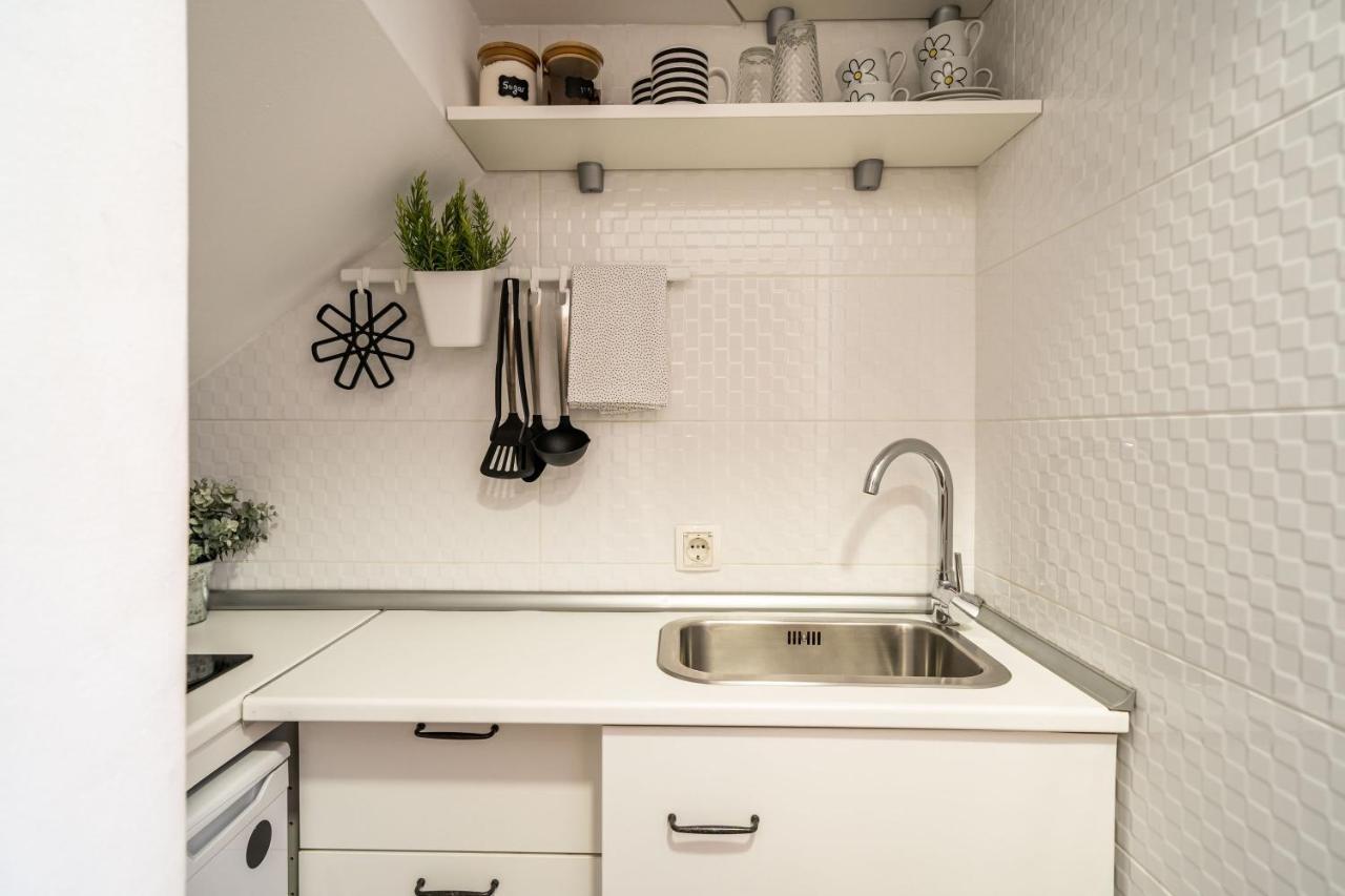 Stay U-Nique Studio Apartment In Orasac Dış mekan fotoğraf