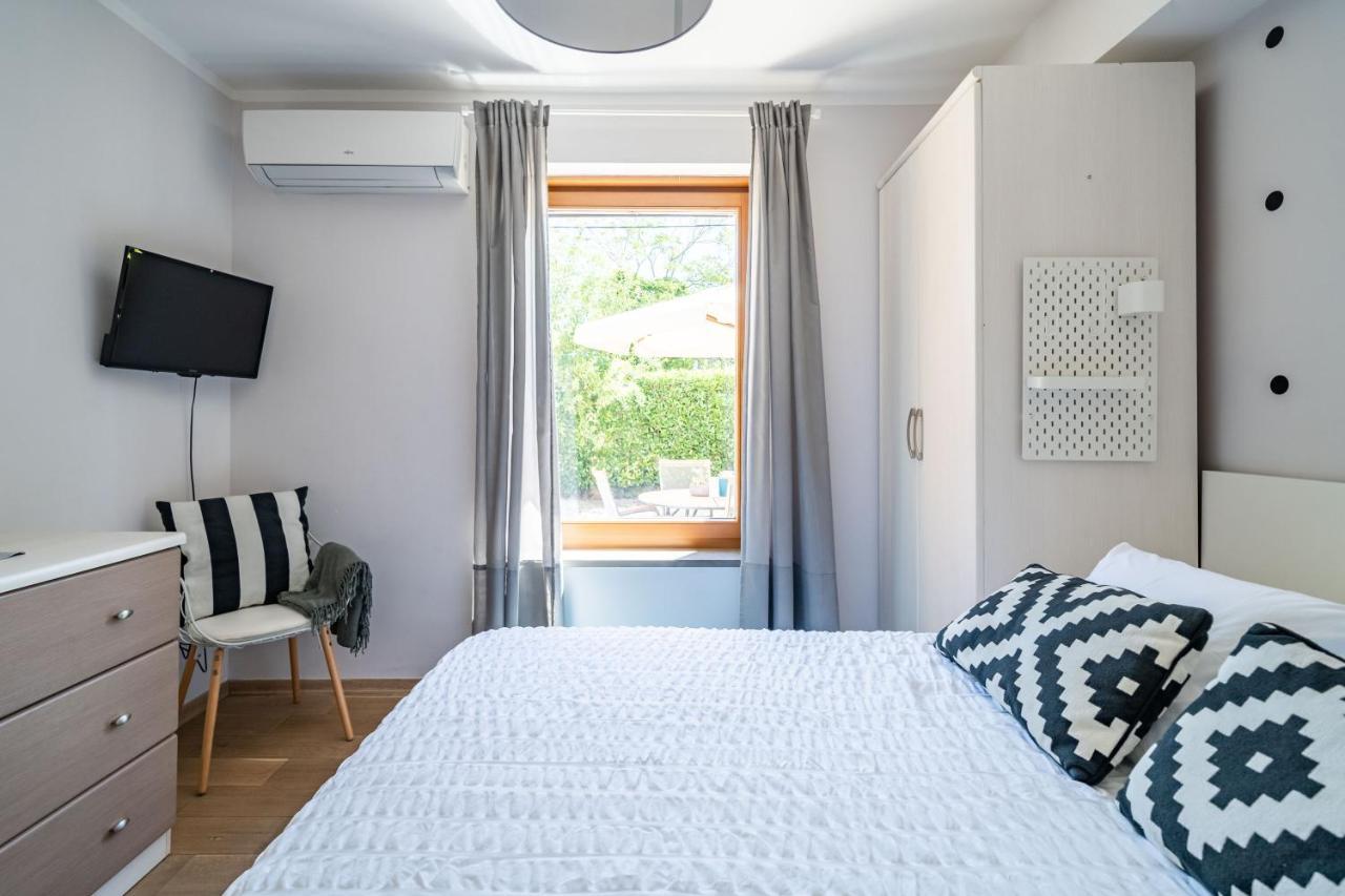 Stay U-Nique Studio Apartment In Orasac Dış mekan fotoğraf